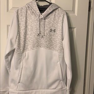 White UnderArmor hoodie